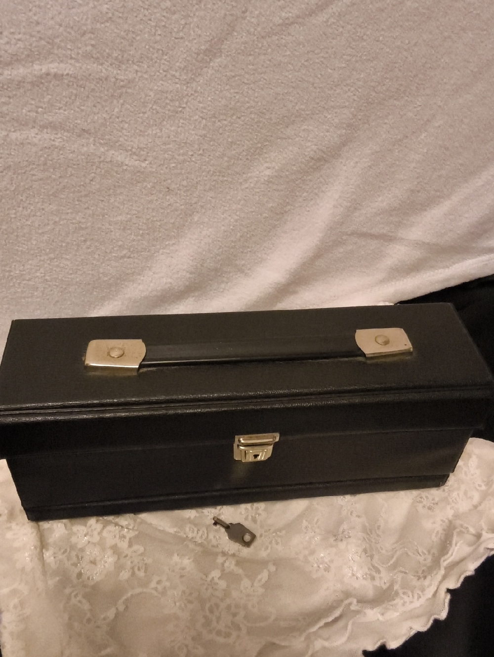 1980 Cassette Box With Key.Jewelry ,Special Items, Carry Bag,Ect,You Decide